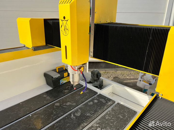 Фрезерный станок с чпу