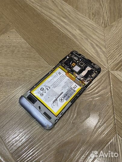 ZTE Blade V7, 2/16 ГБ