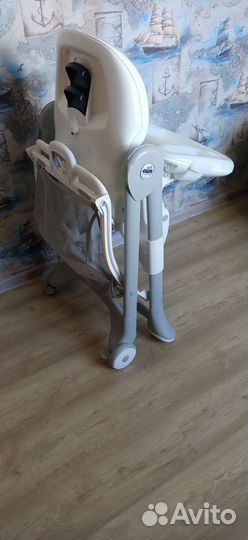 Стульчик для кормления cam