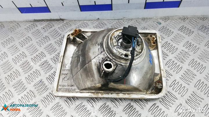 Фара правая Land Rover Discovery 2 2001