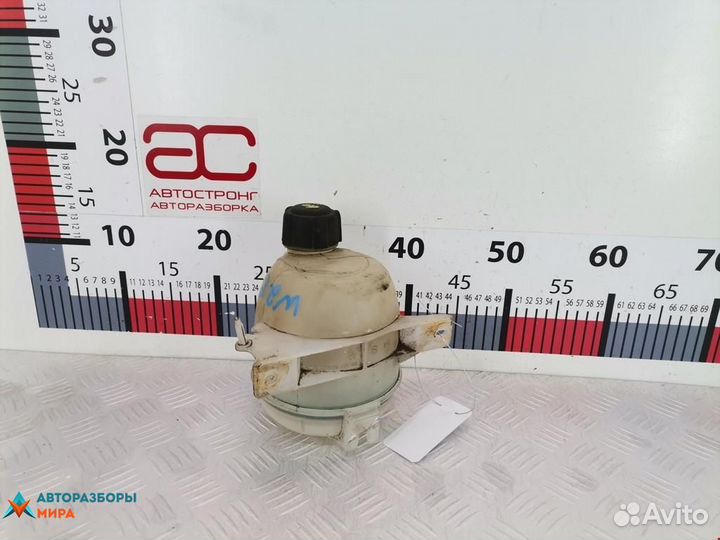 Бачок расширительный Dacia Duster 2013 7701470460