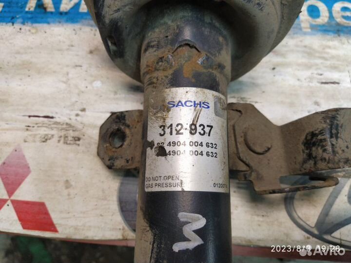 Амортизатор передний правый Ford Mondeo 2.0L 00-07