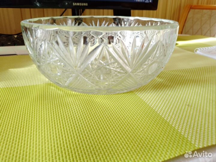 Салатник хрустальный