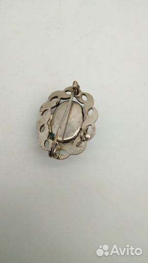 Брошь камея, бакелит, металл, ювелирные стекла, 19