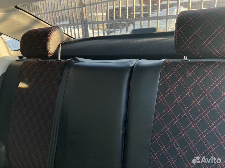 Автомобильные чехлы на Лада Веста