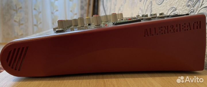Микшерный пульт allen heath