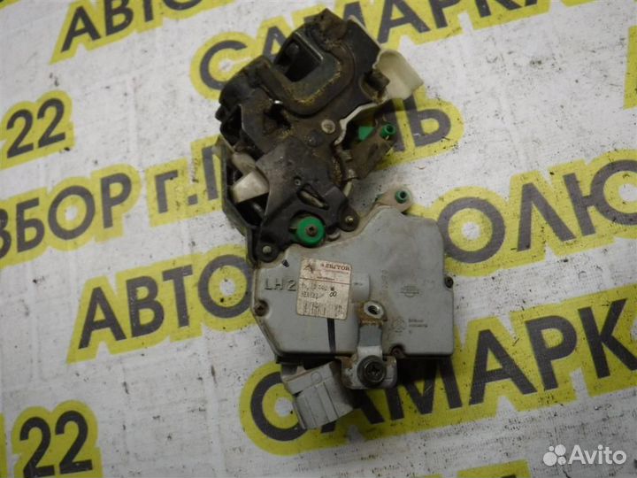 Замок двери задней левой Nissan Patrol (Y61) 1997