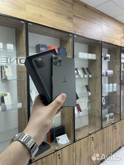 iPhone 11 Pro Max, 64 ГБ