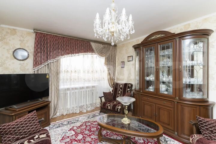 4-к. квартира, 72,5 м², 1/10 эт.