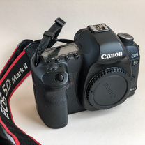 Зеркальный фотоаппарат Canon 5D Mark II