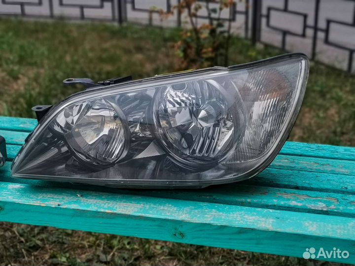 Фары Toyota Altezza ксенон рестайл