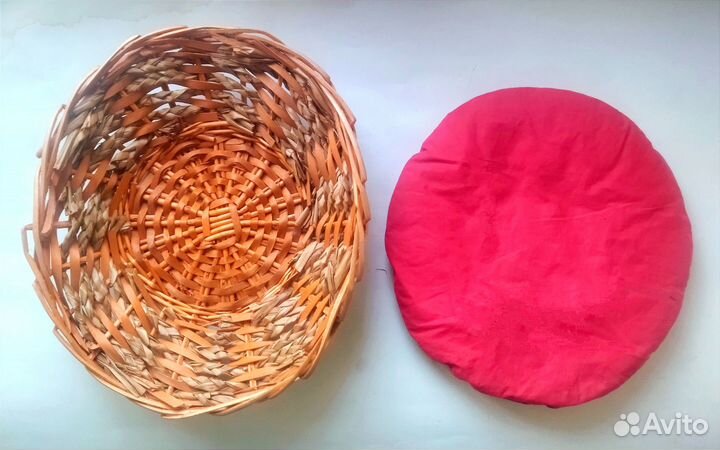 Лежанка с тюфячком для небольшого зверя натур. мат