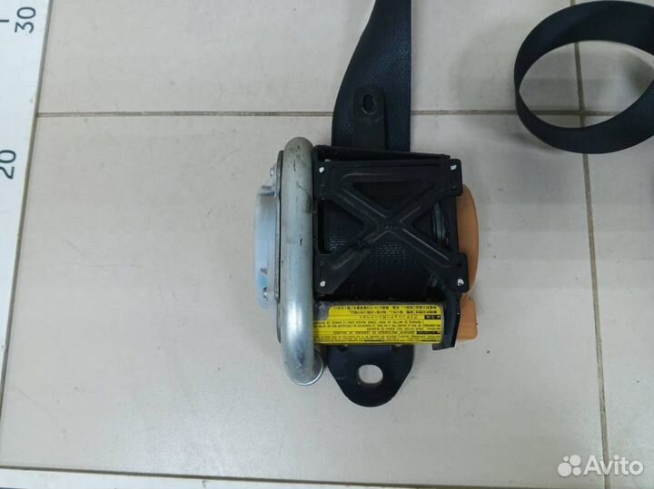 Ремень безопасности с пиропатроном Toyota Avensis T250 2003-2009