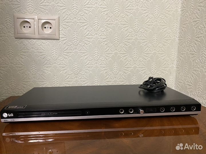 DVD плеер LG DK 869