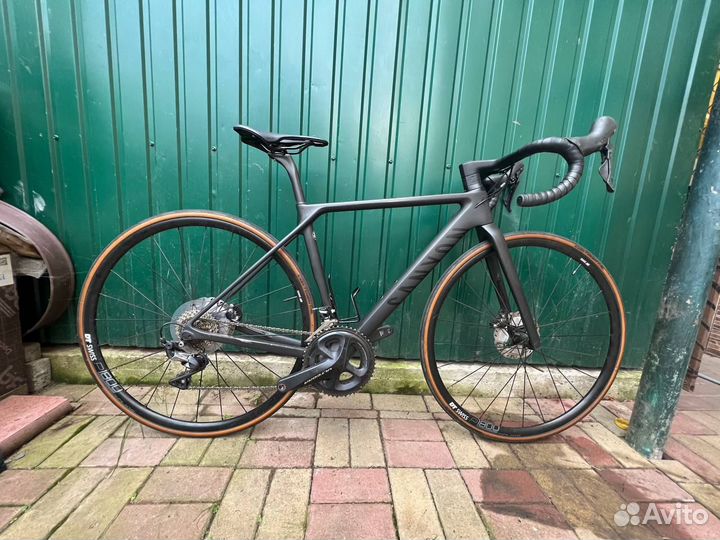 Карбоновый Canyon Ultimate CF SL 8 Disc (2022)