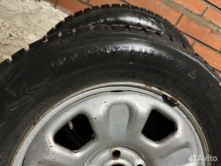 Nokian Tyres Hakkapeliitta 7 215/65 R16