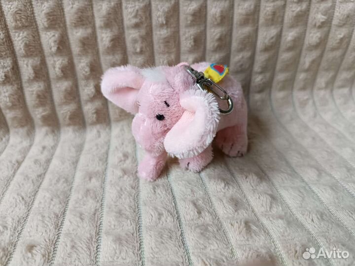 Брелки слоны новые