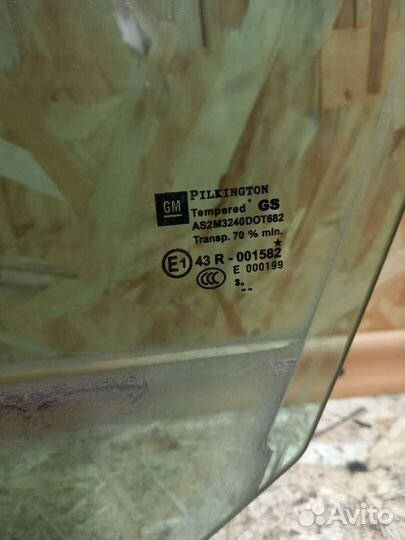 Стекло Двери Опель Астра J Левое Переднее 2013 год