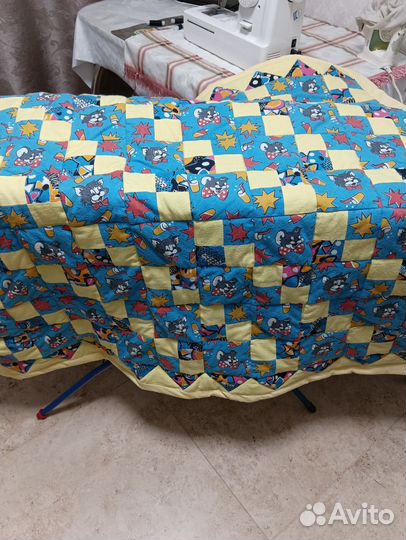 Детское одеяло лоскутное