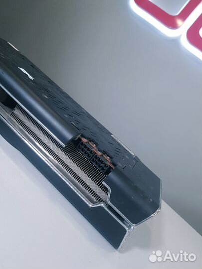 Видеокарта XFX Radeon RX 5700 XT thicc2