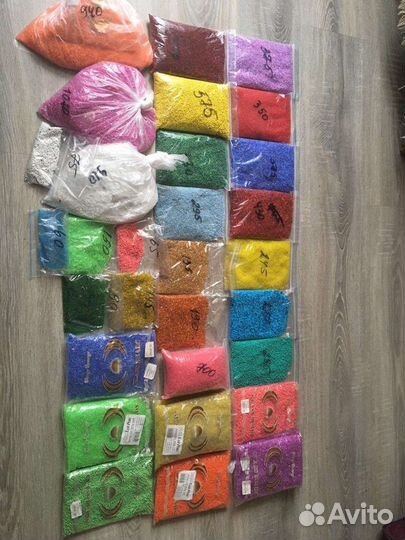 Остатки бисера, и остатки сопутствующих материалов