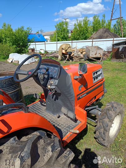 Мини-трактор Kubota GT8, 2008