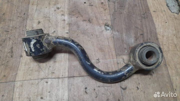 Тяга стабилизатора задняя левая Nissan Qashqai J11