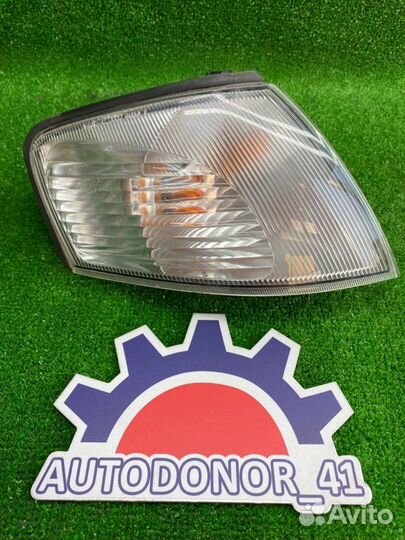 Габарит передний правый Nissan Ad vhny11 QG18DE