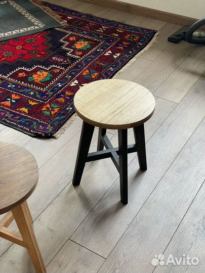 Стильная табуретка Ясень