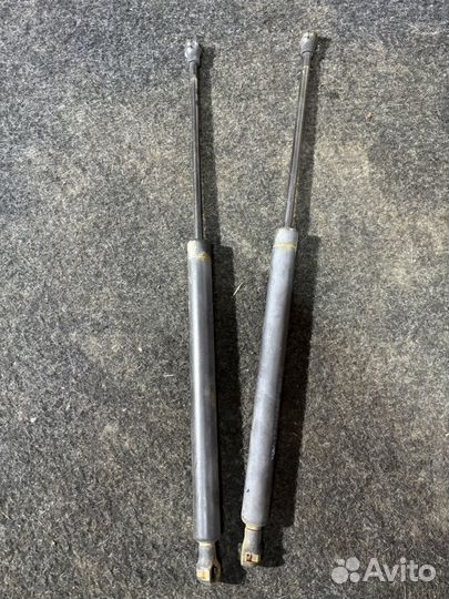 Газовый упор крышки багажника Peugeot 307