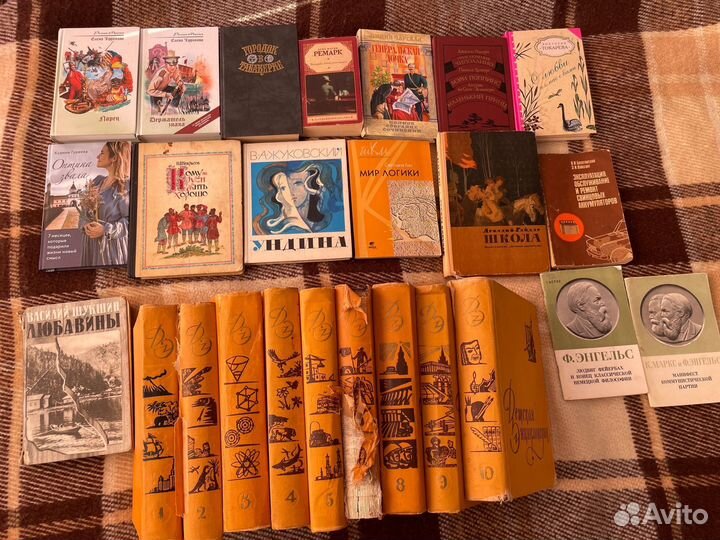 Продам книги