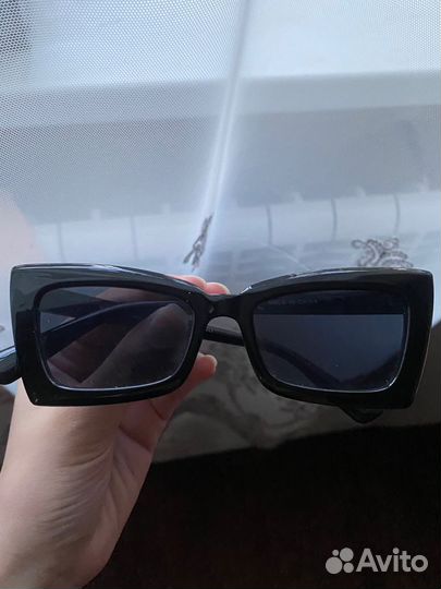 Солнцезащитные очки stradivarius