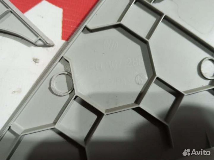 Обшивка стойки задняя Volkswagen Polo седан 1.6