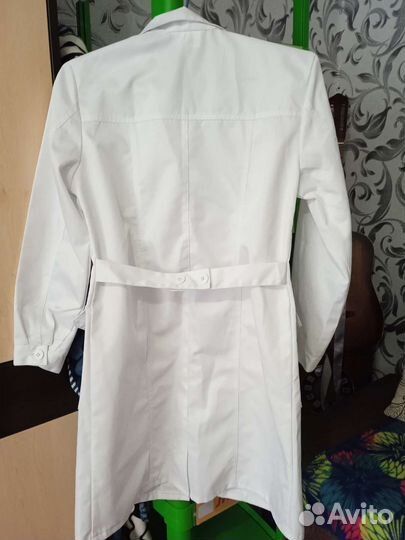 Медицинский плащ халат женский