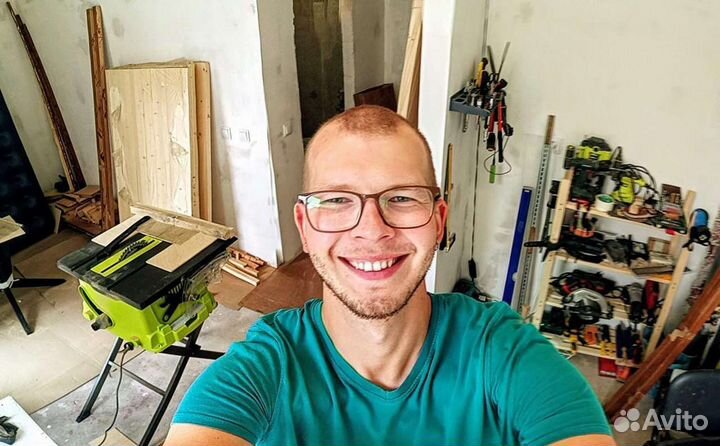 Помощник столяра