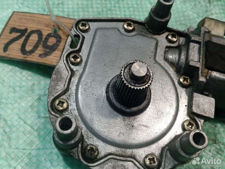 Мотор стеклоподъемника передний Audi А6 С4