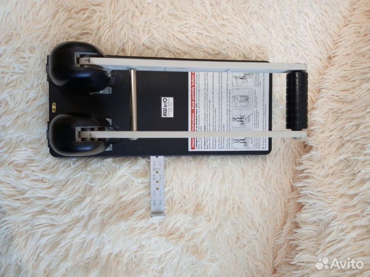 Дырокол на 2 отверстия на 150 листов