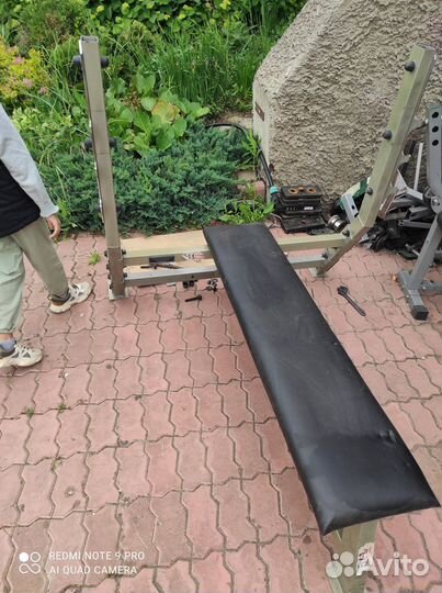 Скамья для горизонтального жима лежа BodySolid