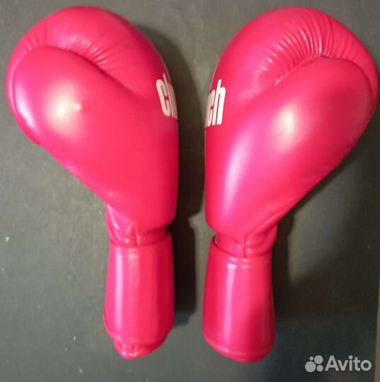 Боксерские перчатки clinch 10 унций