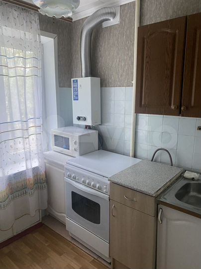 2-к. квартира, 40 м², 3/5 эт.