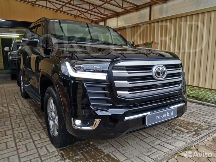 Рестайлинг Toyota Land Cruiser в 300 модель