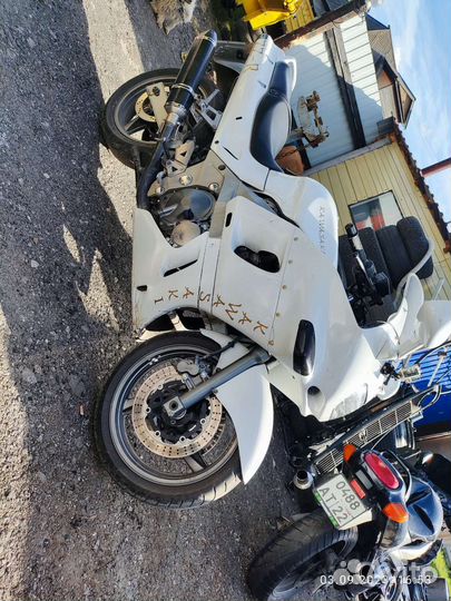 Кавасаки ззр 400