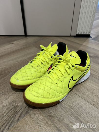 Футзалки Nike tiempo