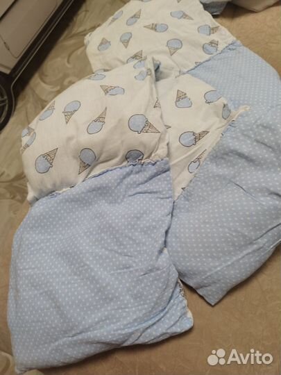 Комплект в детскую кроватку с бортиками