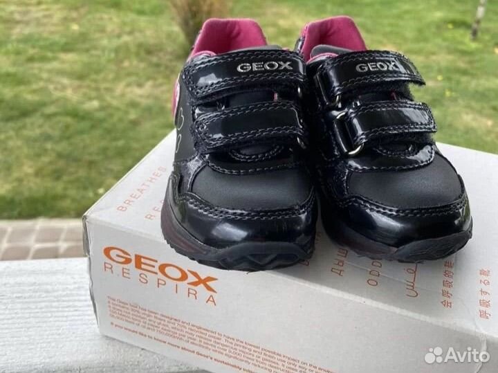 Кроссовки ботинки для девочки geox 22