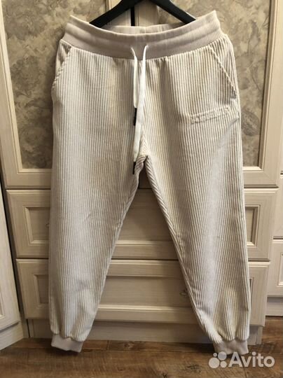 Спортивный костюм L