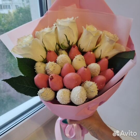 Клубника в шоколаде наборы и букеты