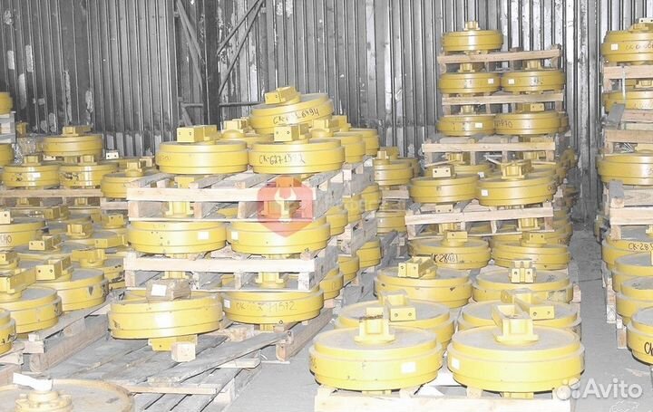 Колесо направляющее JCB JS260lxdt4 JBA0129