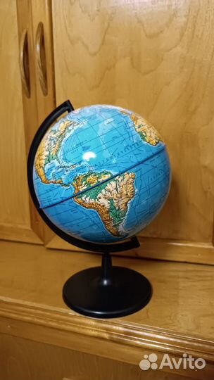 Глобус школьный