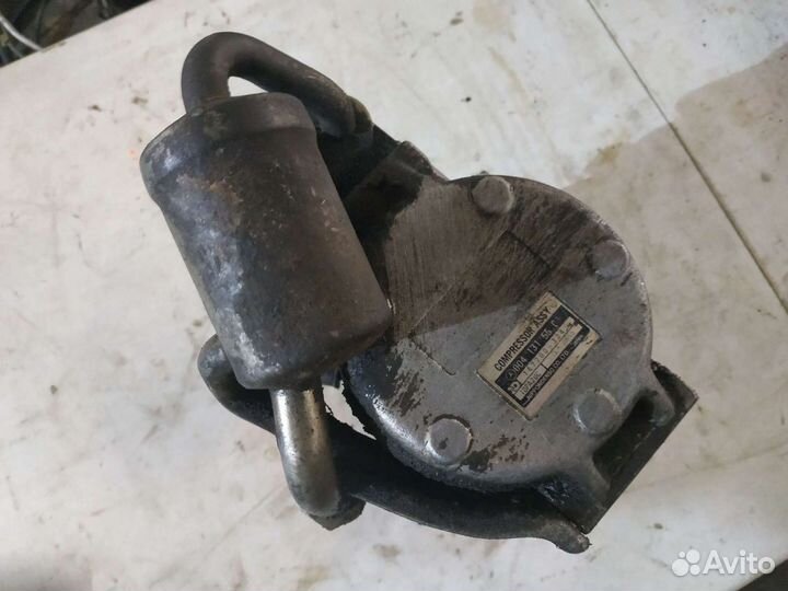 Компрессор кондиционера Mercedes 140